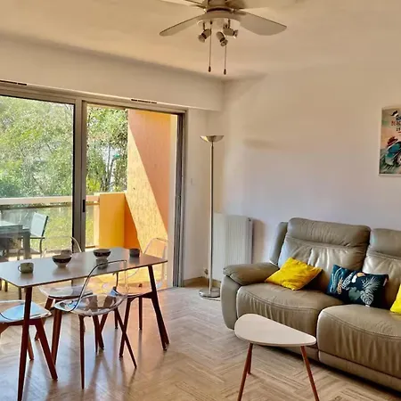 Bright T2 11 Minutes From The Cagnes-sur-Mer
